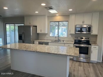 10960 N 67th Ave #206, Glendale, AZ 85304
