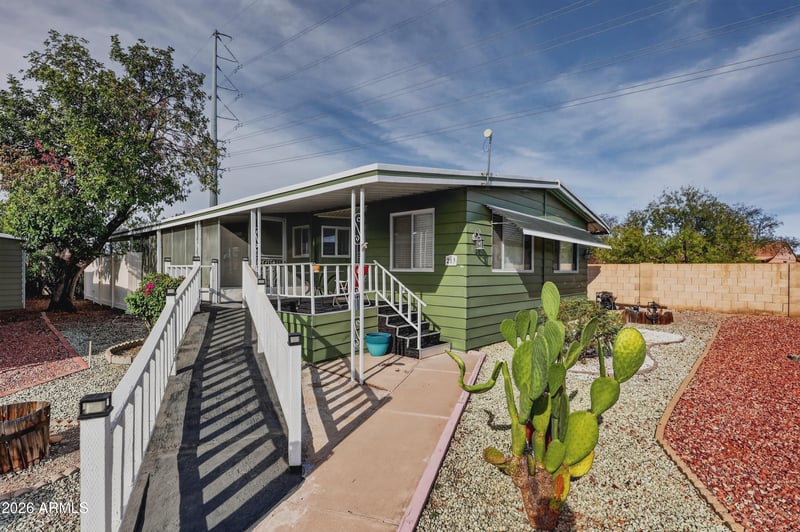 10960 N 67th Ave #213, Glendale, AZ 85304