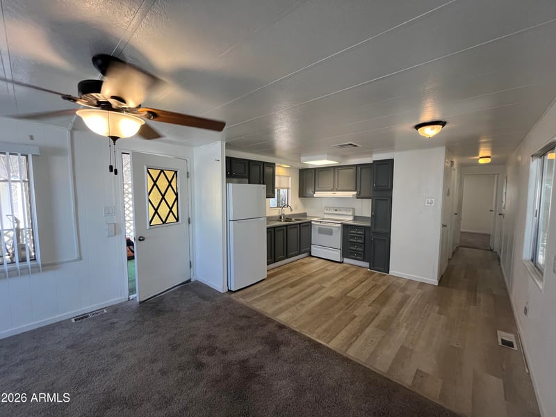 10960 N 67th Ave #233, Glendale, AZ 85304