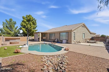 10961 Chase Ln, Avondale, AZ 85323