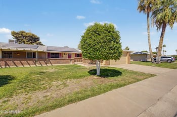 10962 Kelso Dr, Sun City, AZ 85351