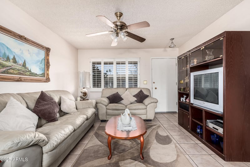 10967 Santa Fe Dr, Sun City, AZ 85351