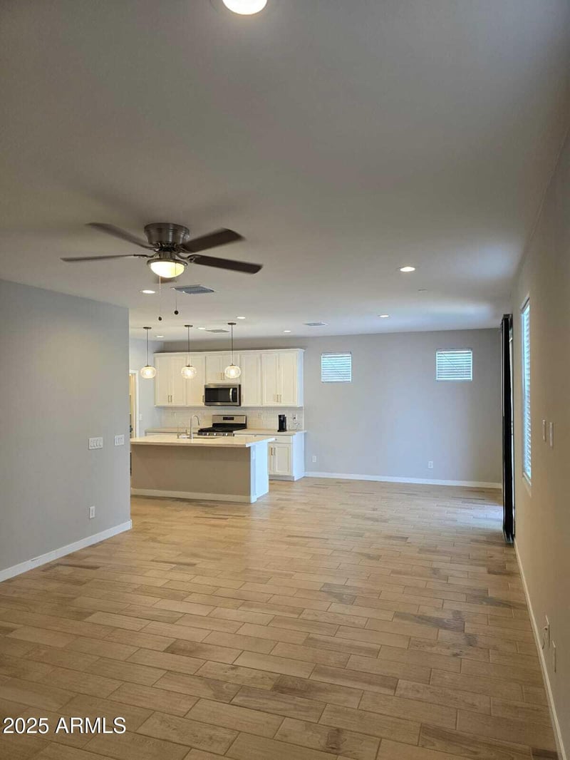 10968 Baden St, Avondale, AZ 85323
