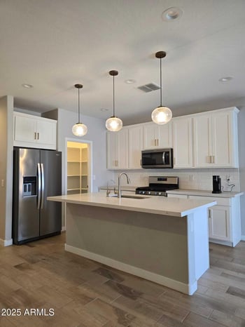 10968 Baden St, Avondale, AZ 85323