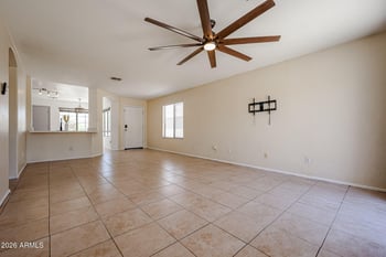 1098 E Nardini St, San Tan Valley, AZ 85140