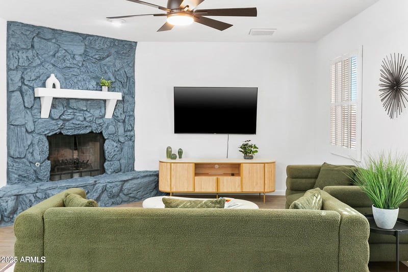 1098 Fremont Dr, Tempe, AZ 85282