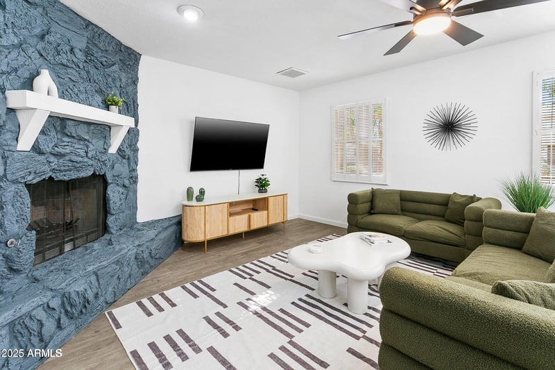 1098 Fremont Dr, Tempe, AZ 85282