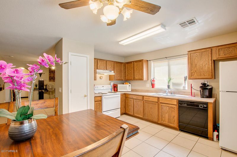 1098 S 238th Dr, Buckeye, AZ 85326
