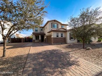 1099 Sourwood Dr, Gilbert, AZ 85298