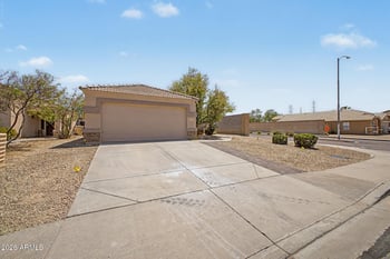 10993 W Loma Ln, Peoria, AZ 85345