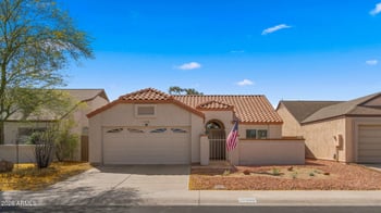 10996 60th Dr, Glendale, AZ 85304