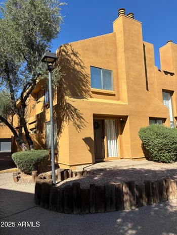 11 La Diosa Dr, Tempe, AZ 85282