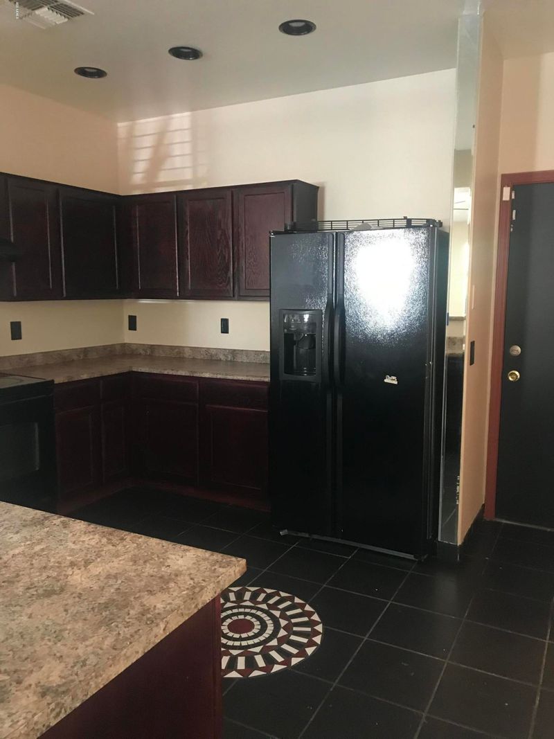 11 N 88th Ave, Tolleson, AZ 85353