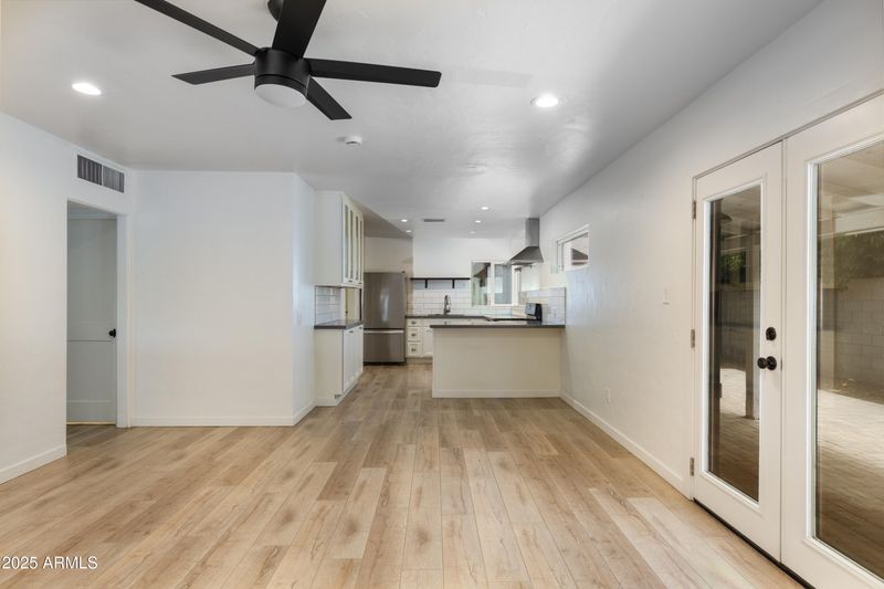 11 W Mclellan Blvd, Phoenix, AZ 85013