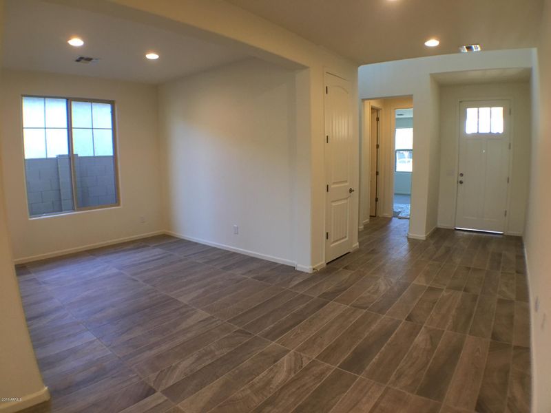 110 E Honeysuckle Pl, Chandler, AZ 85286
