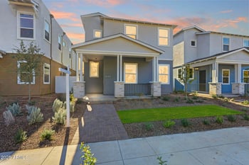 110 Holcomb Ln, Phoenix, AZ 85003