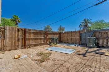 110 33rd Ave, Phoenix, AZ 85009