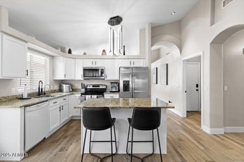 110 Rosemonte Dr, Phoenix, AZ 85027