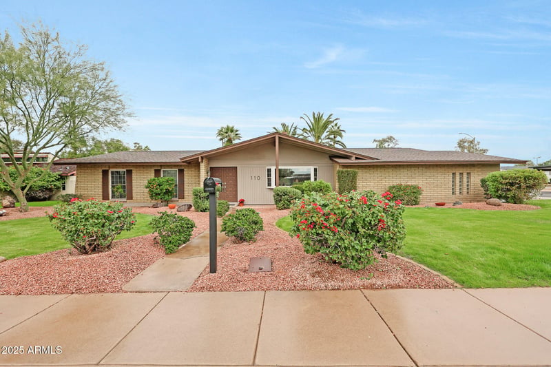 110 W Las Palmaritas Dr, Phoenix, AZ 85021