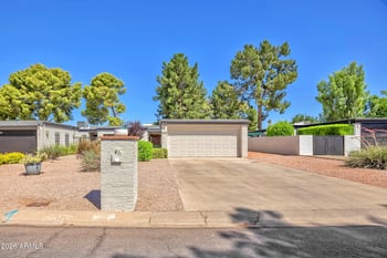 110 W Tam Oshanter Dr, Phoenix, AZ 85023