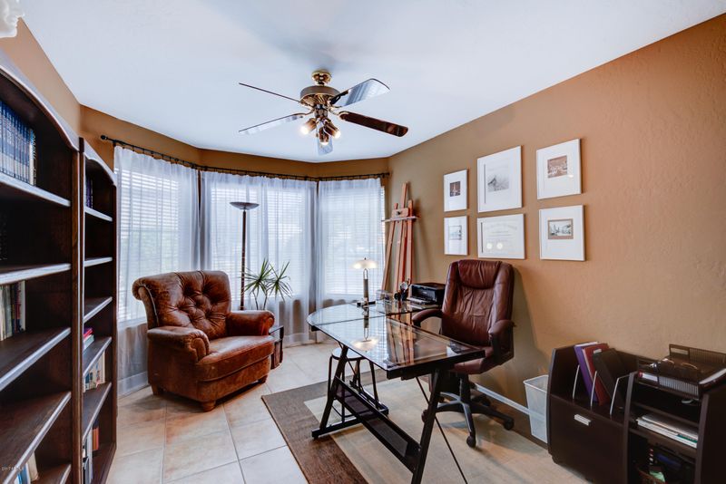 1100 N Blackbird Dr, Gilbert, AZ 85234