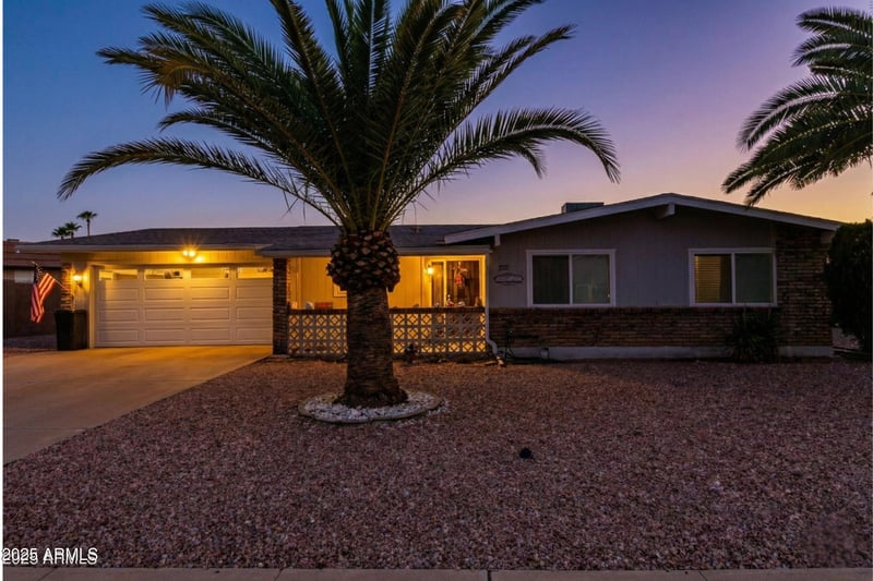 11002 Deanne Dr, Sun City, AZ 85351