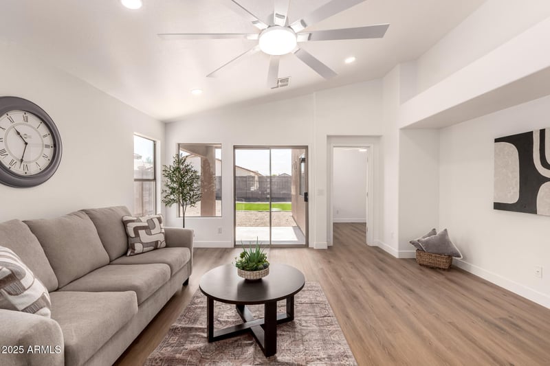 11003 Griswold Rd, Peoria, AZ 85345