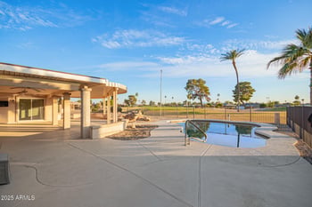 11005 W Crestbrook Dr, Sun City, AZ 85351