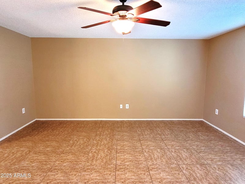 11005 Kelso Dr, Sun City, AZ 85351