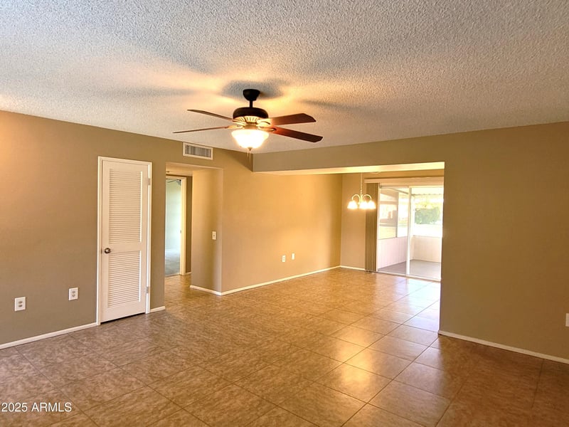 11005 Kelso Dr, Sun City, AZ 85351