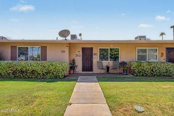 11005 W Santa Fe Dr, Sun City, AZ 85351