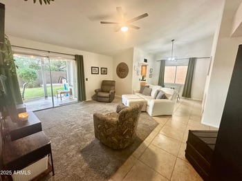 11006 60th Dr, Glendale, AZ 85304