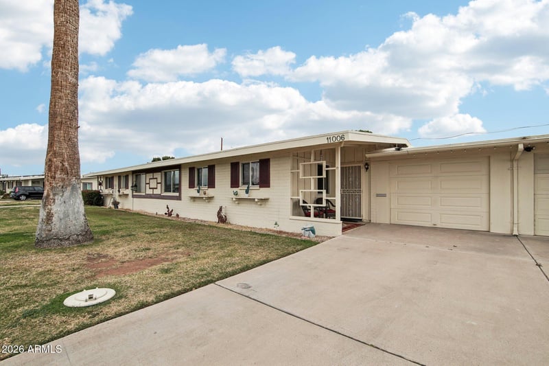 11006 Windsor Dr, Sun City, AZ 85351