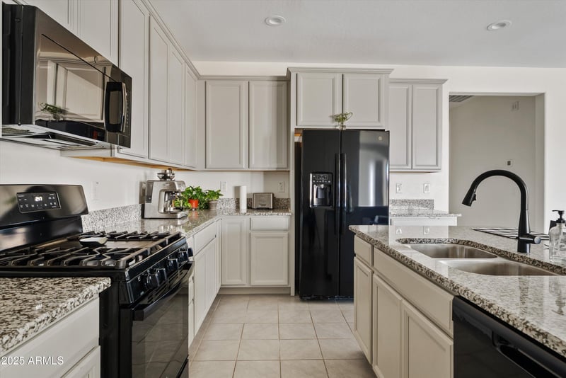 11009 Harrison St, Avondale, AZ 85323