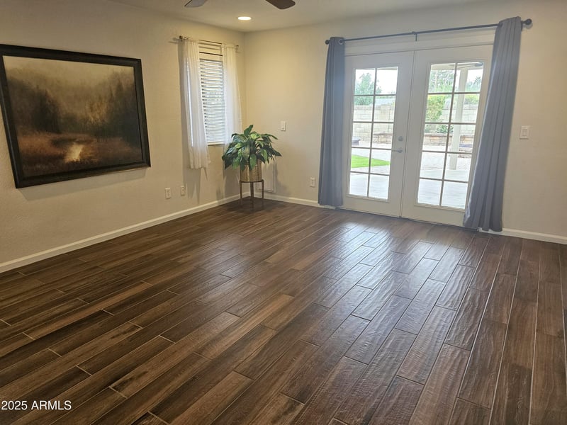 11009 Oke St, Phoenix, AZ 85044