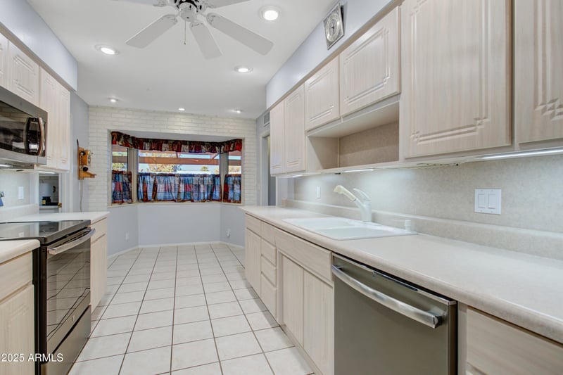 1101 70th St, Mesa, AZ 85208