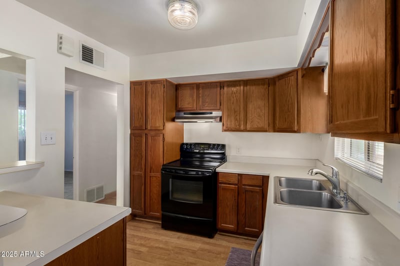 1101 Oregon Ave, Phoenix, AZ 85014