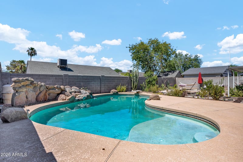 1101 Monona Dr, Phoenix, AZ 85027