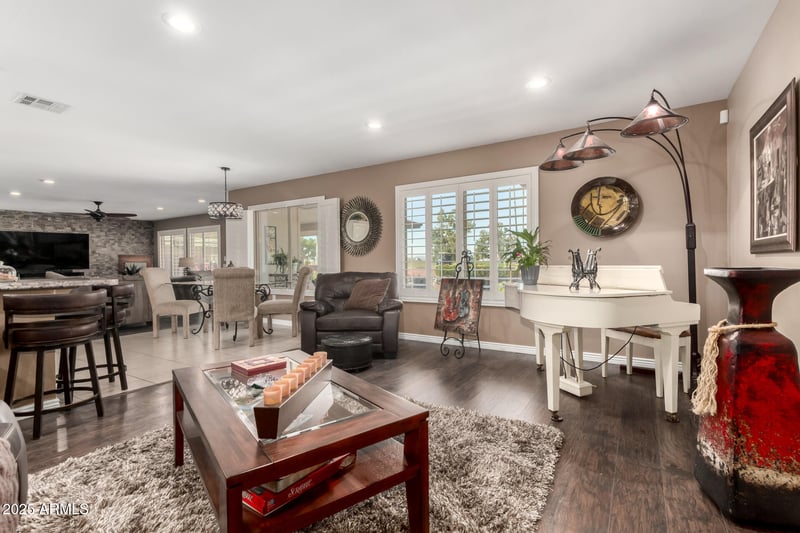 11010 Acacia Dr, Sun City, AZ 85373