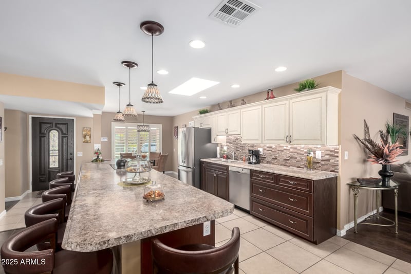 11010 Acacia Dr, Sun City, AZ 85373