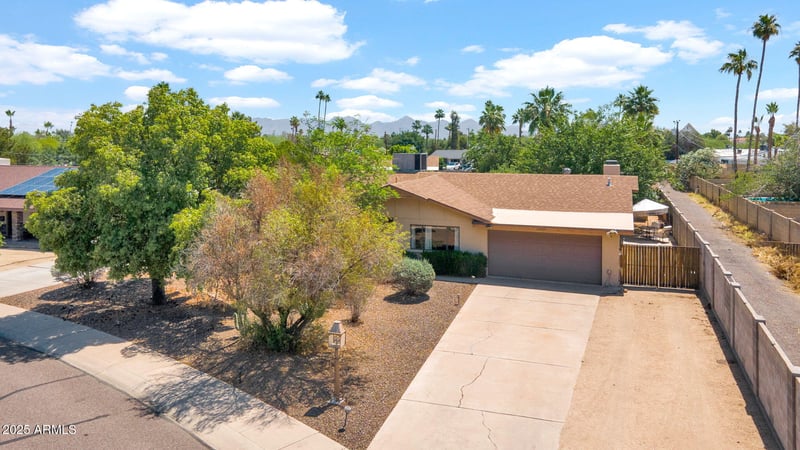 11011 39th St, Phoenix, AZ 85028