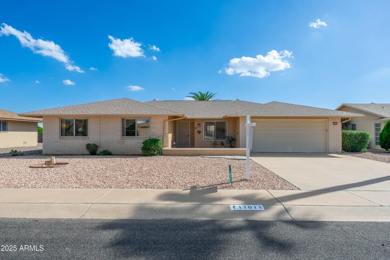 11011 Pleasant Valley Rd, Sun City, AZ 85351