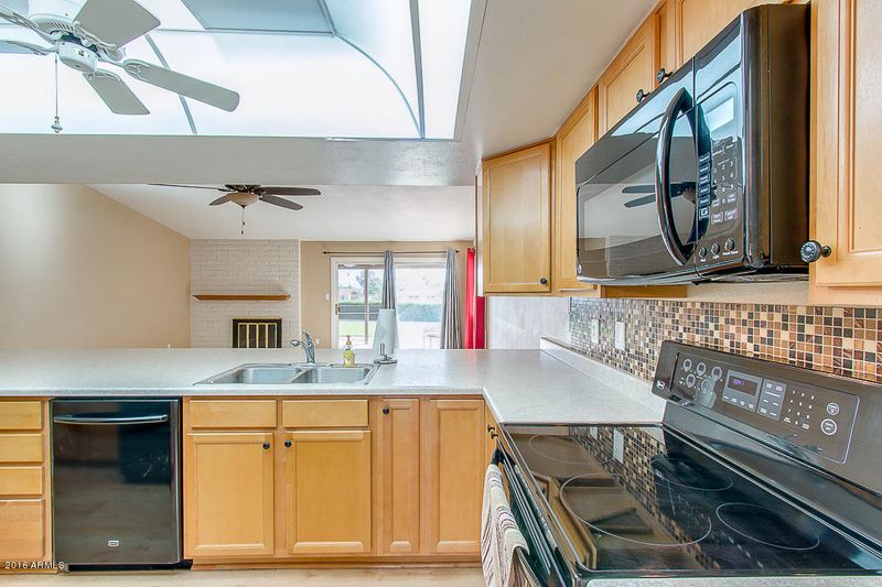 11015 S Tomah St, Phoenix, AZ 85044