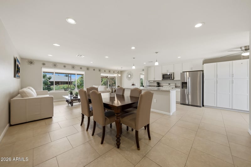 11015 Pleasant Valley Rd, Sun City, AZ 85351