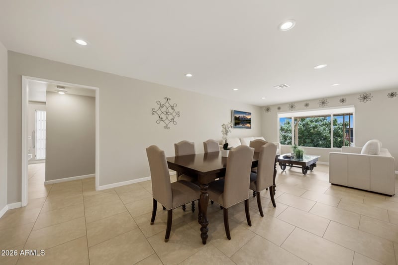 11015 Pleasant Valley Rd, Sun City, AZ 85351