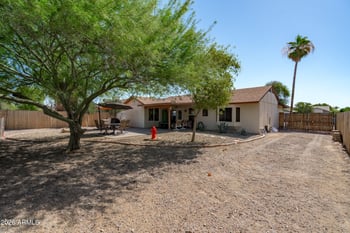 11016 N 66th Dr, Glendale, AZ 85304