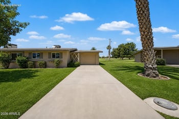 11016 Coggins Dr, Sun City, AZ 85351