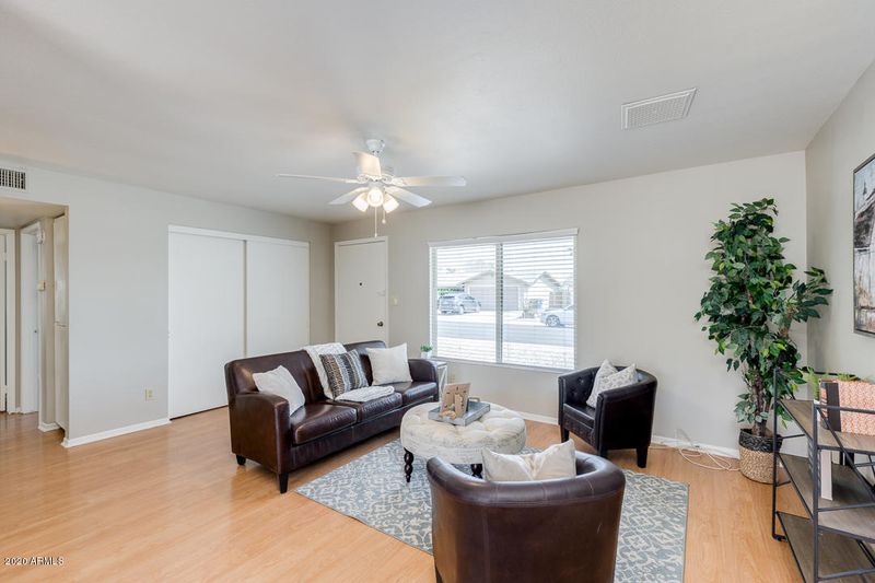 11016 S Tewa St, Phoenix, AZ 85044