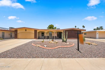 11018 Palmeras Dr, Sun City, AZ 85373