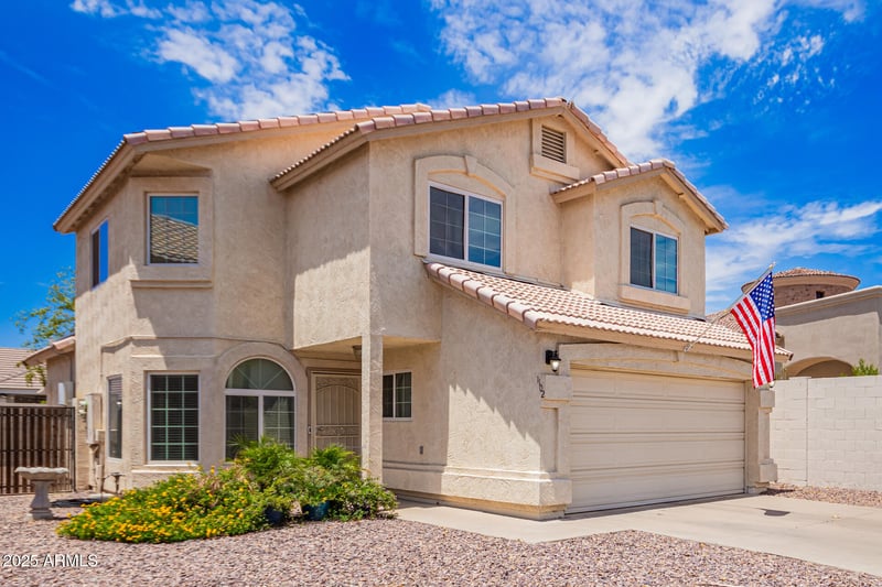 1102 Blackbird Dr, Gilbert, AZ 85234